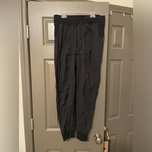 Lululemon dance studio joggers size 4